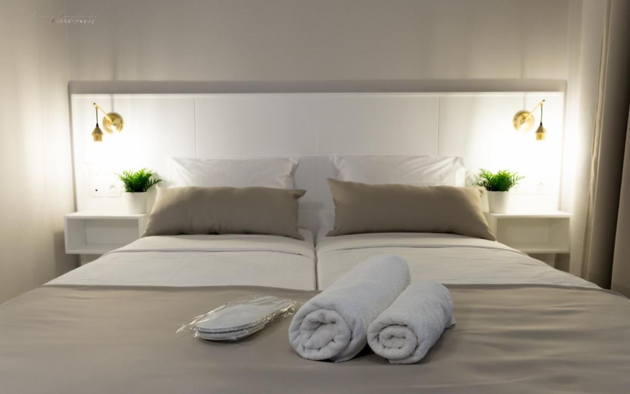Sunset Brand New Luxury Apt With Pool & Sea View Karpathos Town  Exterior photo